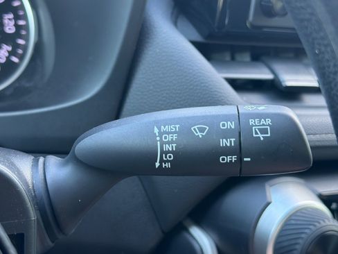 Used 2019 Toyota RAV4 LE w/ Carpet Mat Package FWD image 31