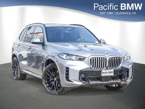 Used 2024 BMW X5 sDrive40i w/ M Sport Package RWD image 1