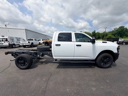 Used 2025 RAM 3500 Tradesman w/ Safety Group AWD/4WD image 2