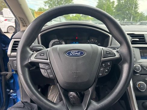 Used 2018 Ford Fusion S FWD image 20