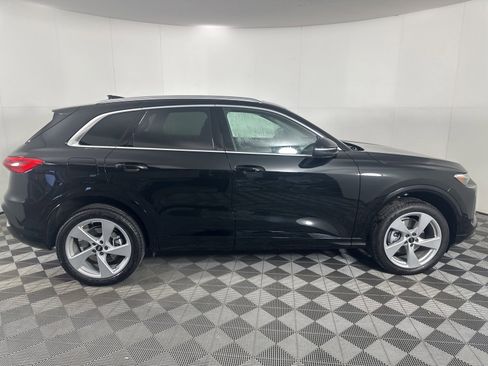 Used 2025 Audi Q5 Premium Plus w/ Premium Plus image 7