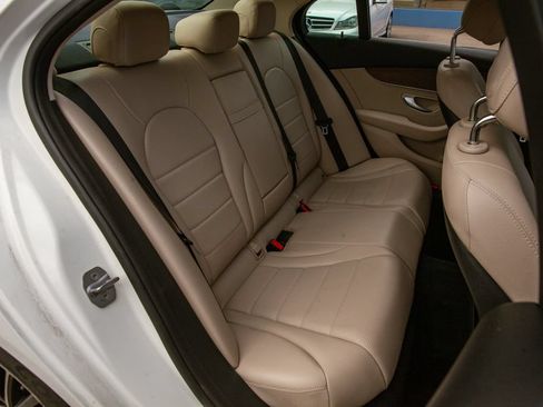 Used 2019 Mercedes-Benz C 300 Sedan image 12