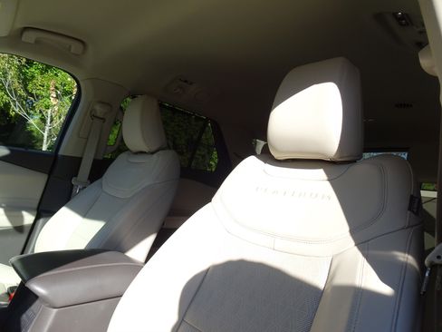 Used 2023 Ford Explorer Platinum w/ Equipment Group 601A image 16