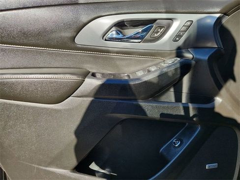 Used 2019 Chevrolet Traverse Premier w/ Redline Edition image 23