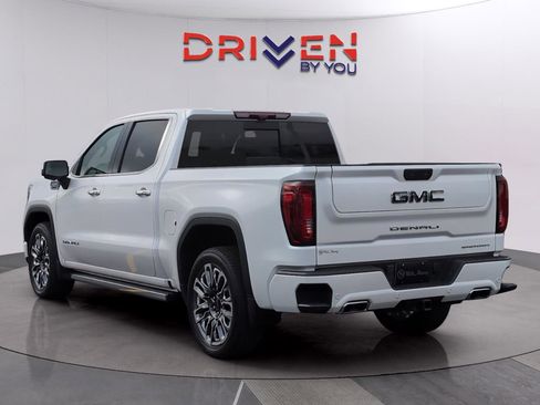 Used 2023 GMC Sierra 1500 Denali Ultimate image 3