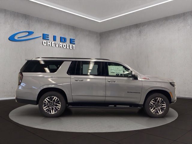 New 2026 Chevrolet Suburban Z71 w/ Z71 Off-Road Package AWD/4WD image 16