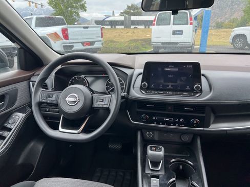 Used 2023 Nissan Rogue SV AWD/4WD image 21