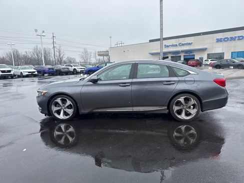 Used 2020 Honda Accord Touring image 14