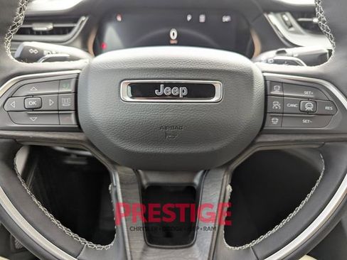 New 2026 Jeep Grand Cherokee Altitude image 13