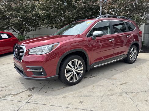 Used 2022 Subaru Ascent Touring AWD/4WD image 3