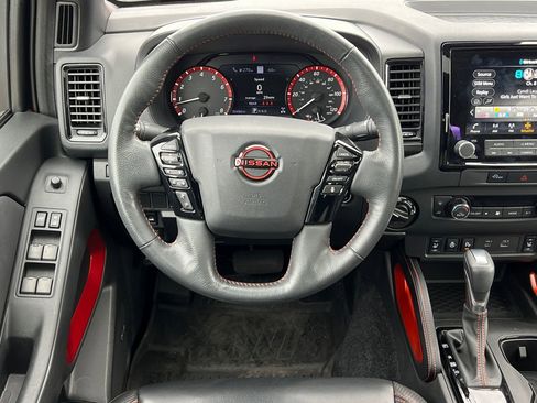 Used 2023 Nissan Frontier PRO-4X w/ Pro-4X Premium Package image 16