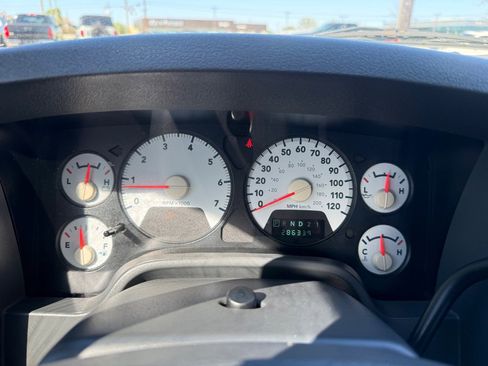 Used 2008 Dodge Ram 1500 Truck ST image 26