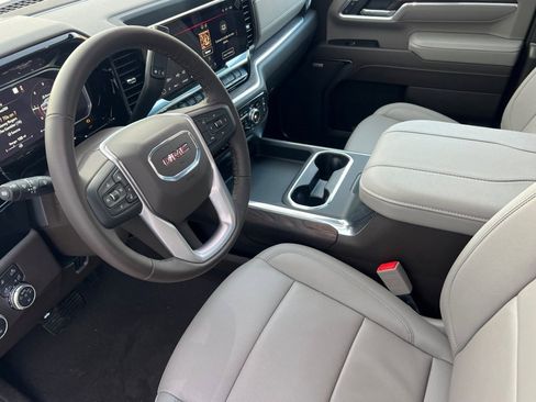 Used 2026 GMC Sierra 3500 SLT w/ SLT Premium Package image 7