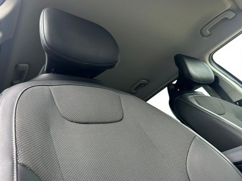 Used 2024 Kia EV6 Light image 19