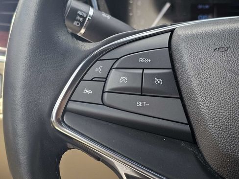 Used 2019 Cadillac XT5 Premium Luxury FWD image 31