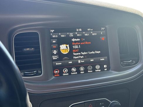 Used 2023 Dodge Charger GT w/ Technology Group image 23