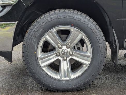 Used 2017 RAM 1500 Classic SLT w/ SLT Plus D￩cor Group image 40