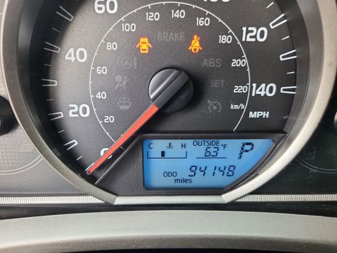 Used 2014 Toyota RAV4 LE image 26