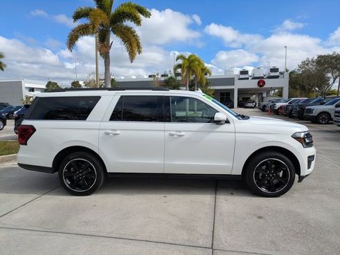 Certified 2022 Ford Expedition Max Limited image 3