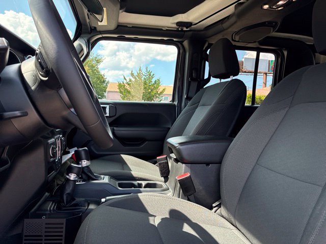 Used 2023 Jeep Gladiator Sport AWD/4WD image 21