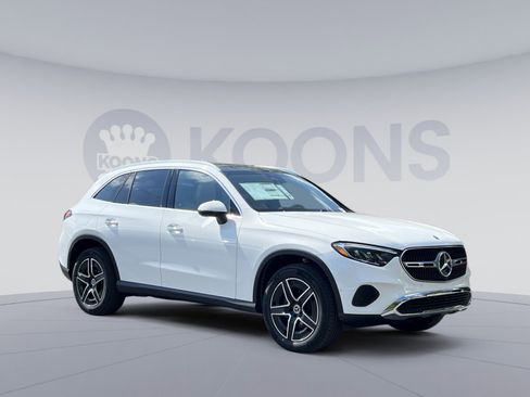 New 2026 Mercedes-Benz GLC 300 4MATIC image 2