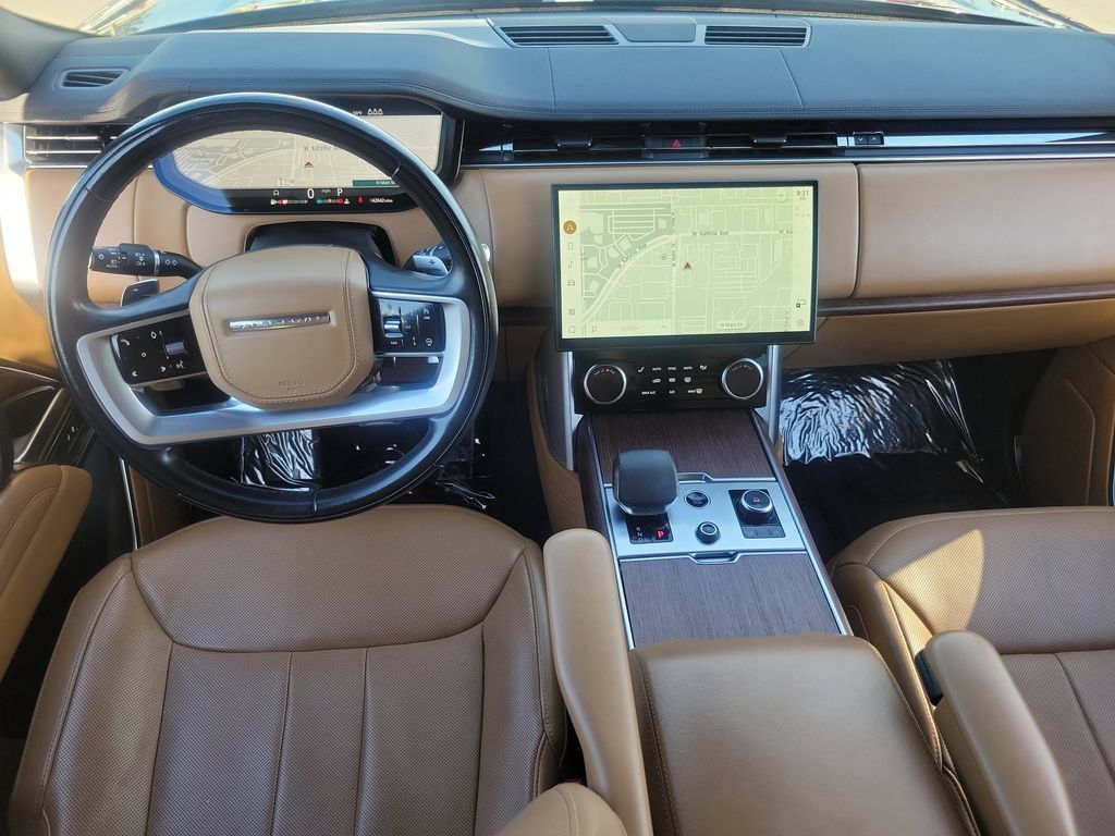 Used 2023 Land Rover Range Rover SE AWD/4WD image 4