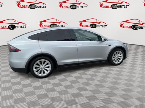 Used 2017 Tesla Model X 100D AWD/4WD image 8