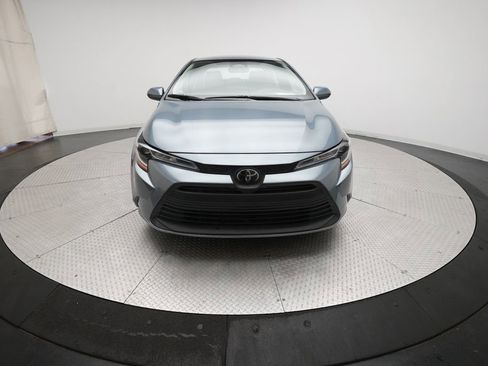 Used 2024 Toyota Corolla LE FWD image 11