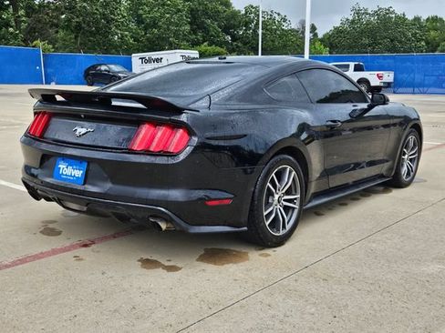 Used 2016 Ford Mustang Premium RWD image 4