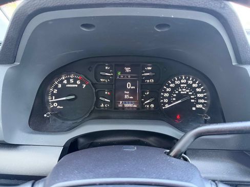 Used 2019 Toyota Tundra SR AWD/4WD image 10