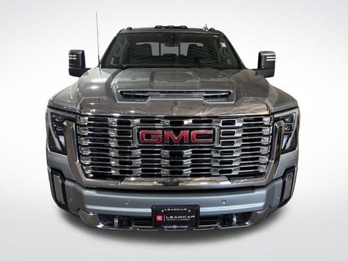 Used 2025 GMC Sierra 3500 Denali w/ Denali Reserve Package AWD/4WD image 9