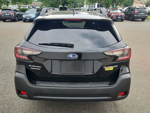 Used 2024 Subaru Outback Premium AWD/4WD image 5