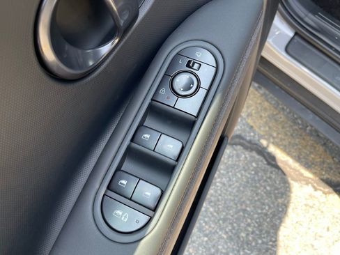 New 2025 Hyundai Ioniq 5 XRT image 17