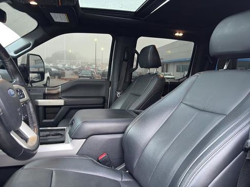 Used 2022 Ford F250 Lariat w/ Lariat Ultimate Package image 13