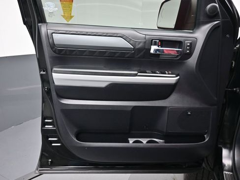 Used 2021 Toyota Tundra Platinum image 9