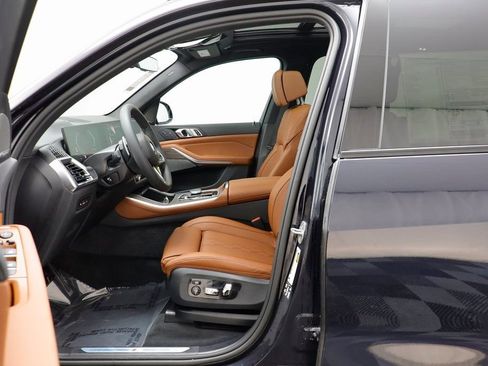 New 2026 BMW X5 xDrive40i w/ M Sport Package AWD/4WD image 5