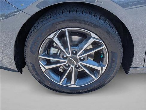 Used 2023 Kia Forte LXS FWD image 21