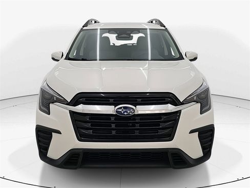 Used 2023 Subaru Ascent Premium w/ Convenience Package image 2