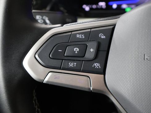 Used 2025 Volkswagen Taos S image 37