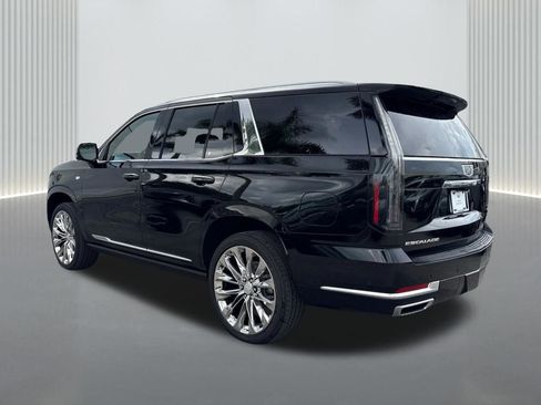 New 2026 Cadillac Escalade Luxury w/ LPO, Radiant Package AWD/4WD image 7