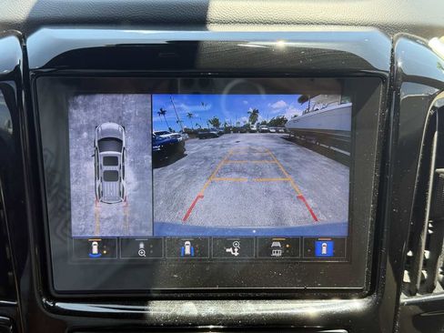 Used 2022 Chevrolet Traverse Premier w/ LPO, Blackout Package image 19