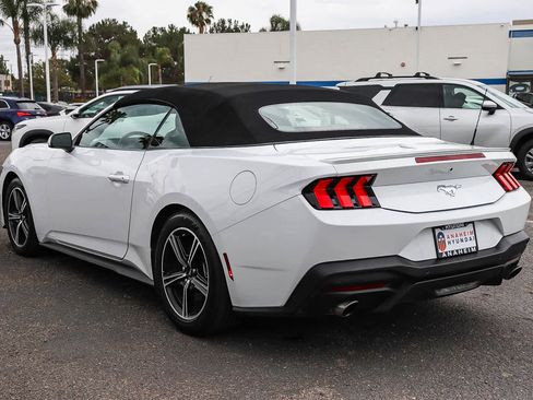 Used 2024 Ford Mustang Premium RWD image 9