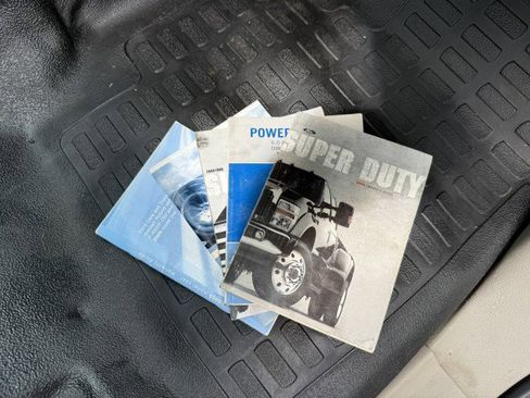 Used 2009 Ford F550 4x4 Regular Cab Super Duty image 18