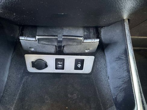 Used 2016 Toyota Avalon Limited w/ Toyota Safety Sense Package image 21