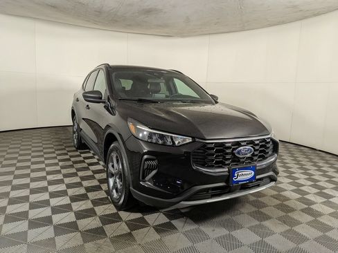 Used 2025 Ford Escape ST-Line AWD/4WD image 5