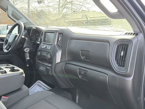 Used 2021 Chevrolet Silverado 1500 Custom image 19