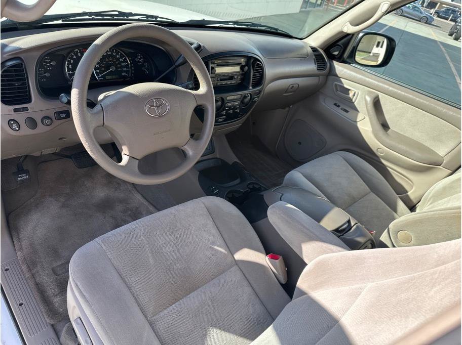 Used 2005 Toyota Sequoia SR5 RWD image 15