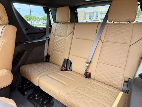 Used 2024 Cadillac Escalade Premium Luxury w/ LPO, Floor Liner Package AWD/4WD image 31