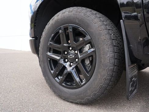 Used 2024 Chevrolet Silverado 1500 RST AWD/4WD image 35