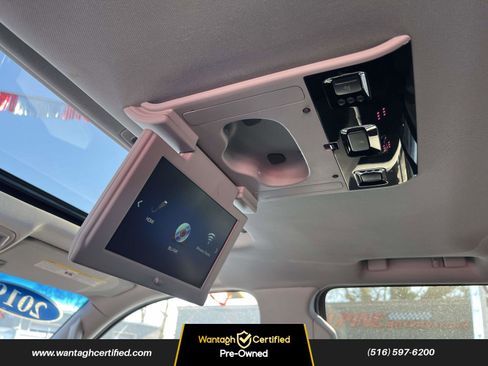 Used 2019 Cadillac Escalade Luxury w/ Escalade Sport Edition image 14